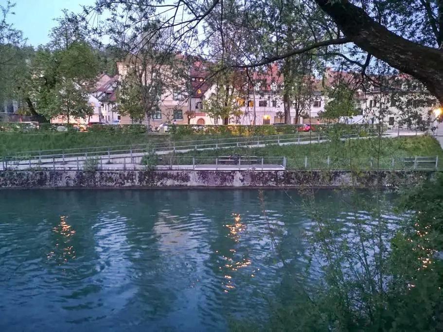 Krakovo By The River Liubliana